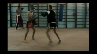 Тренировка кик боксинга