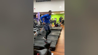 Guy Runs on Four Treadmills Simultaneously
