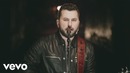 Tyler Farr – A Guy Walks Into a Bar (Official Music Video)