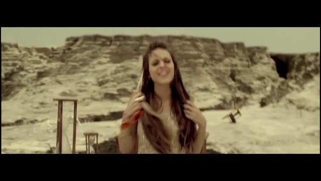 Danna Paola – Aguita