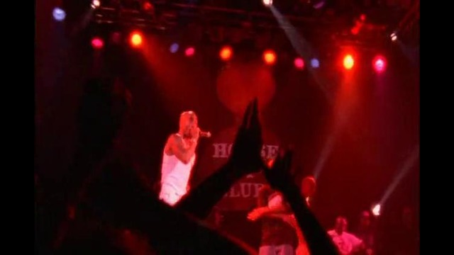 2Pac – Hit Em Up (Live from The House of Blues)