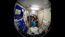 Стрижка в космосе? Не проблема