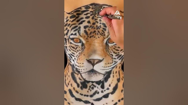 Artist Paints Cheetah On Girlfriends Back | People Are Awesome