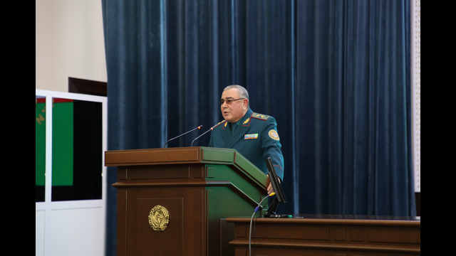 Генерал-лейтенант Баҳодир Матлюбов ёшлар билан учрашди