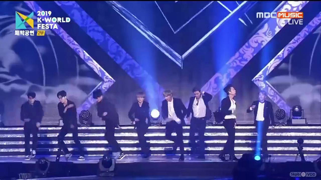Super Junior (슈퍼주니어) – Black Suit + SORRY SORRY + BONAMANA [2019 K-WORLD FESTA 2019]