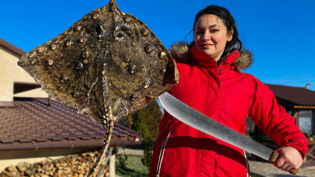 A Rare Sea Stingray With Huge Spikes Which I Baked In My Oven