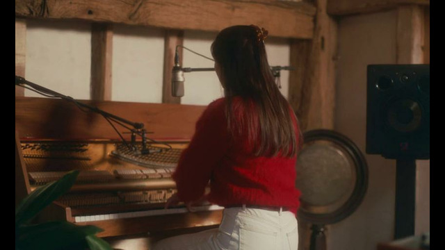 Jasmine Thompson – IDK (Acoustic 2025!)