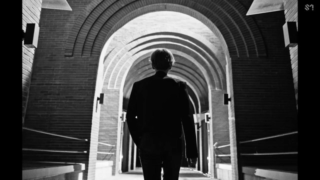Baekhyun (백현) – ‘UN Village’ MV