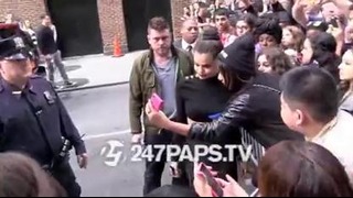Selena Gomez Greets Hundreds of Fans in NYC