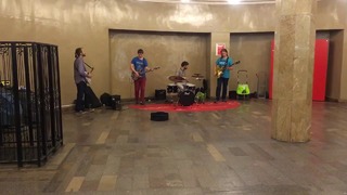 Группа Дремучий Случай ► Станция Комсомольская, Музыка в Метро