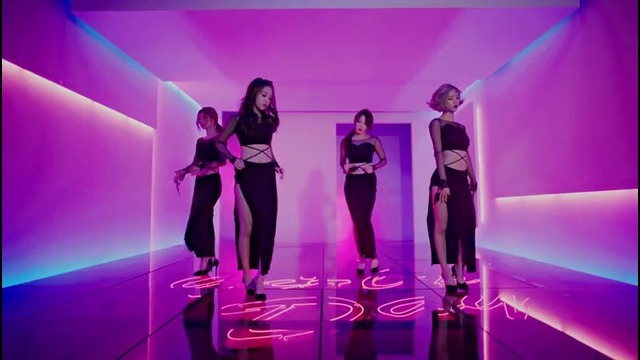 Girl’s Day – Something