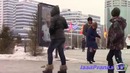 Пранк. Змея гуляет по Астане Epic Snake Prank – Astana city2014