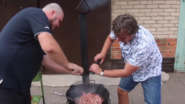 Моё любимое блюдо – жареные креветки в казане