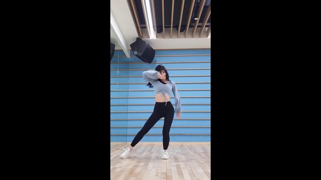 [Dance Practice] TWICE Momo – ‘FANCY