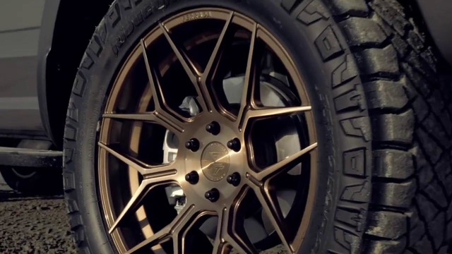 29. HOPEX & Calli Boom – Saying yes (Trias Remix) (Glamour Music TV)