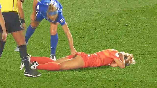 Most WTF moments in WOMEN’S Football