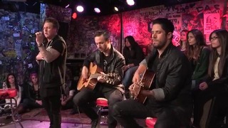 Papa Roach – Leader of the Broken Hearts (Live Acoustic)