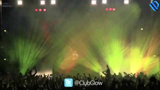 Armin Van Buuren – Super Glow @ DC Armory (Live)