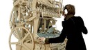 Wintergatan – Marble Machine (music instrument using 2000 marbles)