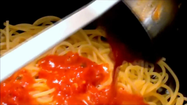Eminem – – Mom’s Spaghetti- (Music Video)