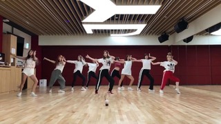 TWICE – Dance The Night Away Dance Video (NEW JYP Practice Room Ver.)