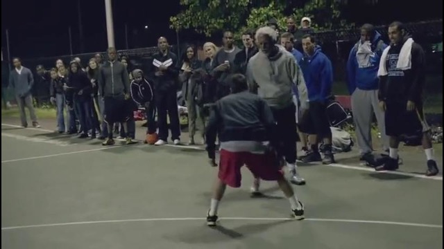 Звезды NBA переодетые в стариков в игре I