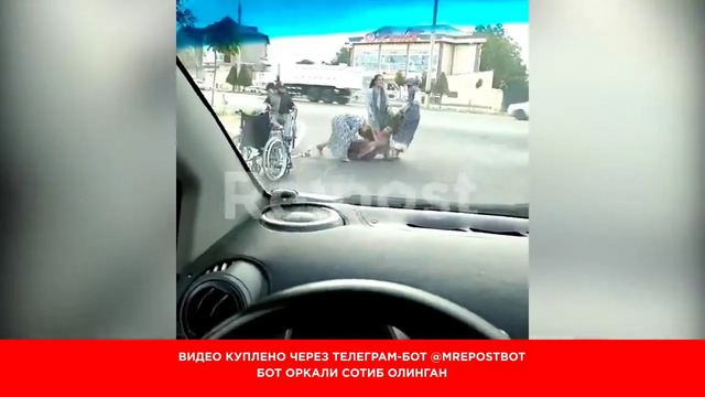В Ташкенте девушка попросила милостыню и была избита тремя женщинами