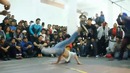 Professional Powermoves – 2012 – YouTube