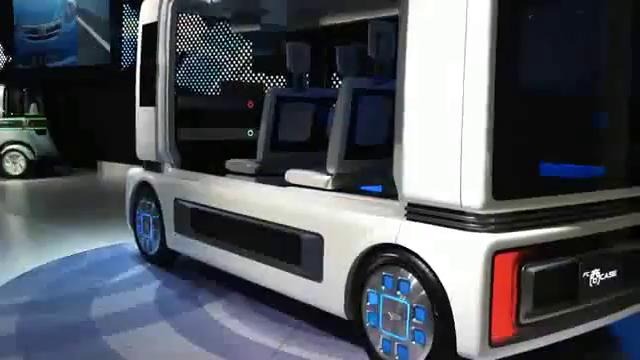 Автомобиль с 60-дюймовым телевизором