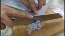 Как режет японский нож