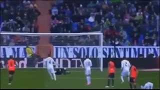 Karim Benzema Fantastic Second Goal Real Madrid vs Real Sociedad 4-1