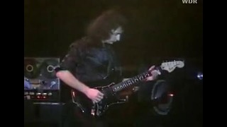 Ritchie Blackmore Guitar Execution 1977