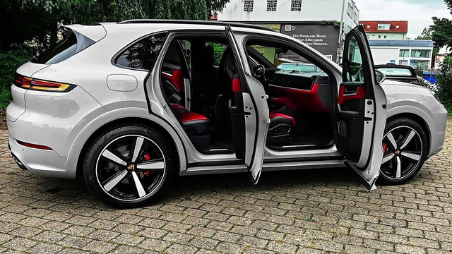 2024 Porsche Cayenne – interior and Exterior | Luxury SUV Details
