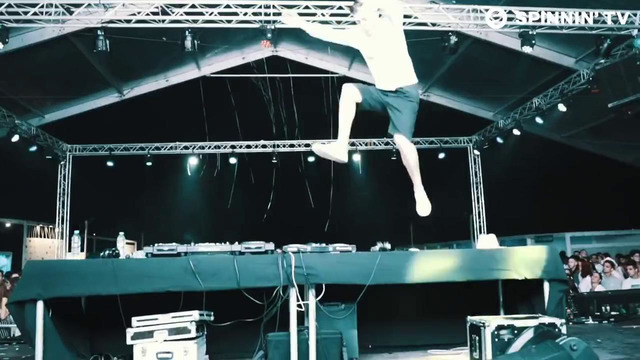 KEVU & Vorwerk – Night At The Opera (Official Music Video)