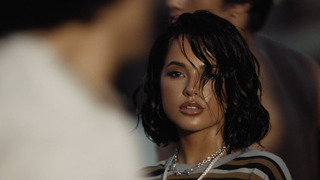 Becky G – COMO DIABLOS (Official Video)