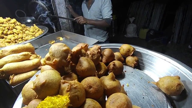 Уличная еда из Индии. Шняшки из Картошки