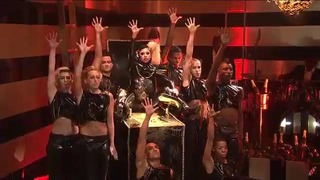 Lady GaGa – Born This Way (Live at SNL)