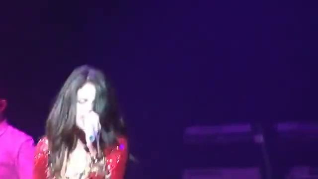 Selena Gomez – Love You Like A Love Song Live In San Jose
