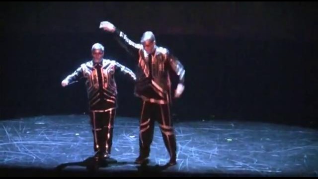 Awesome 2011 dubstep dancing duo thunderdub