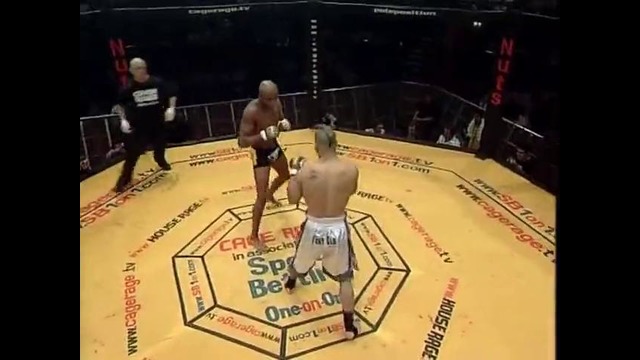 Anderson Silva vs Tony Fryklund