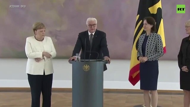 Меркель снова начало трясти во время официальной встречи