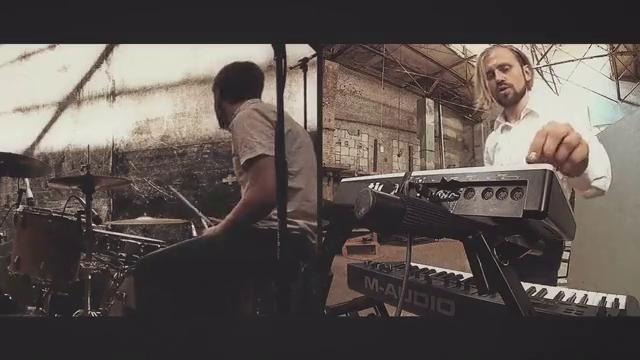Oyaarss – Parejošs kaut kas