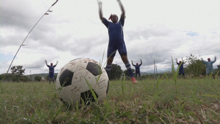 Кубок мира по футболу для бабушек проходит в Африке