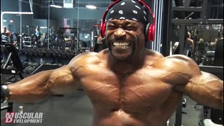 Kevin Ofurum Trains Chest 2.5 Weeks Out – IFBB Dallas Europa 2015
