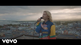 Astrid S – The First One (Acoustic Video 2019!)