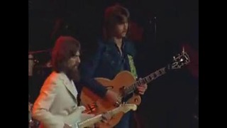 George Harrison – While My Guitar Gently Weeps