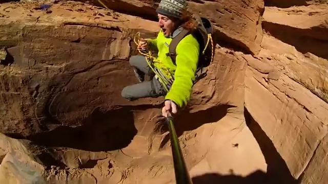 World’s Most Insane Rope Swing Ever! – Canyon Cliff Jump