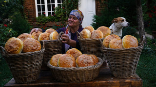 Warm & Cheesy: Homemade Cheese Bread