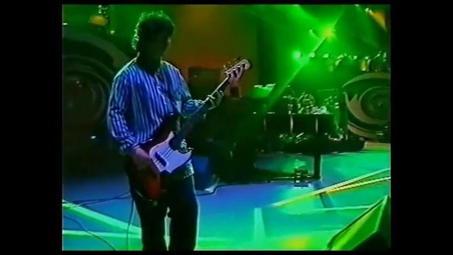 Oasis – The Masterplan Live
