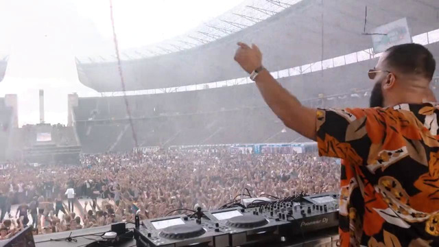 LOOPERS – You Want This (Official Music Video)